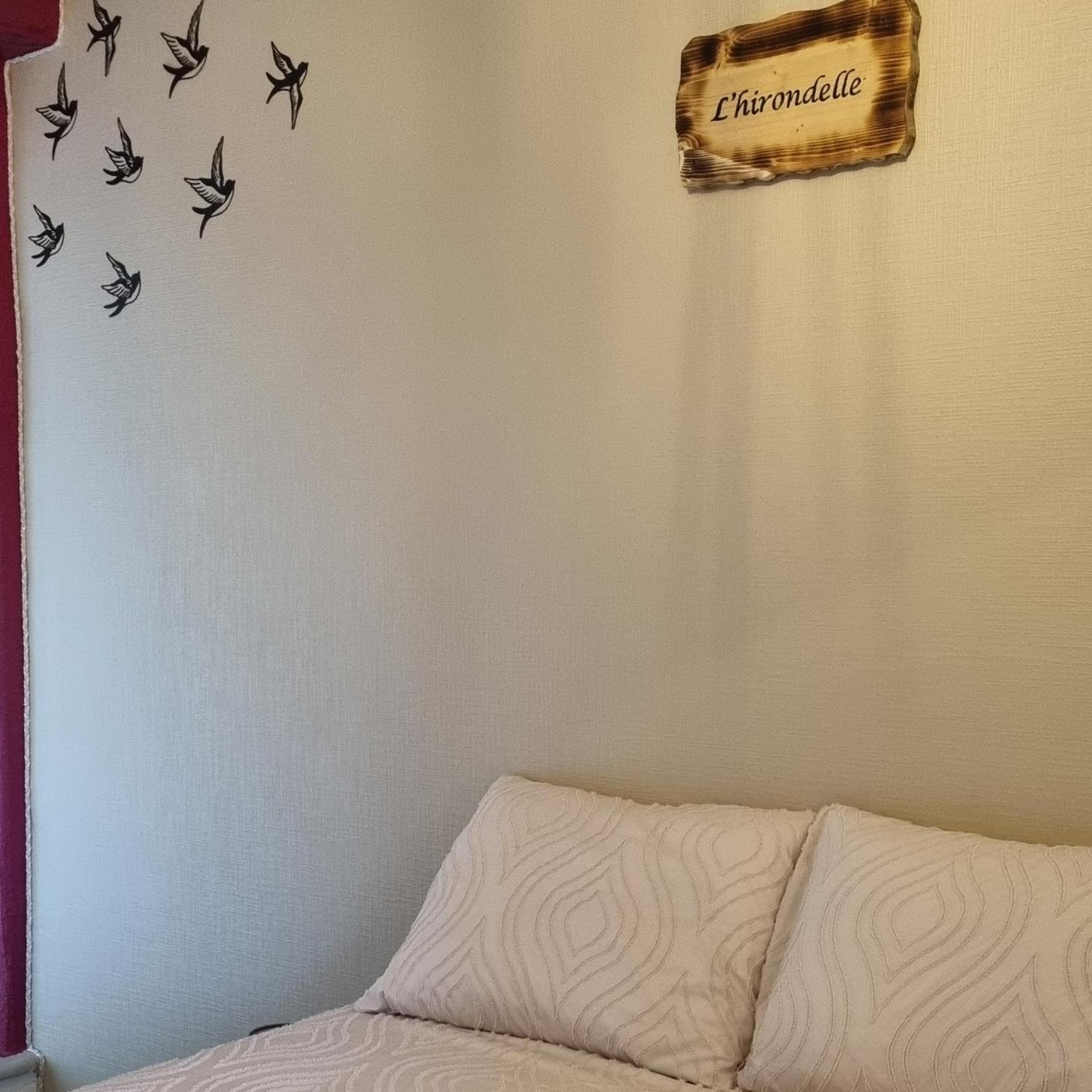 L'Hirondelle Bed & Breakfast Le Grand-Serre Luaran gambar
